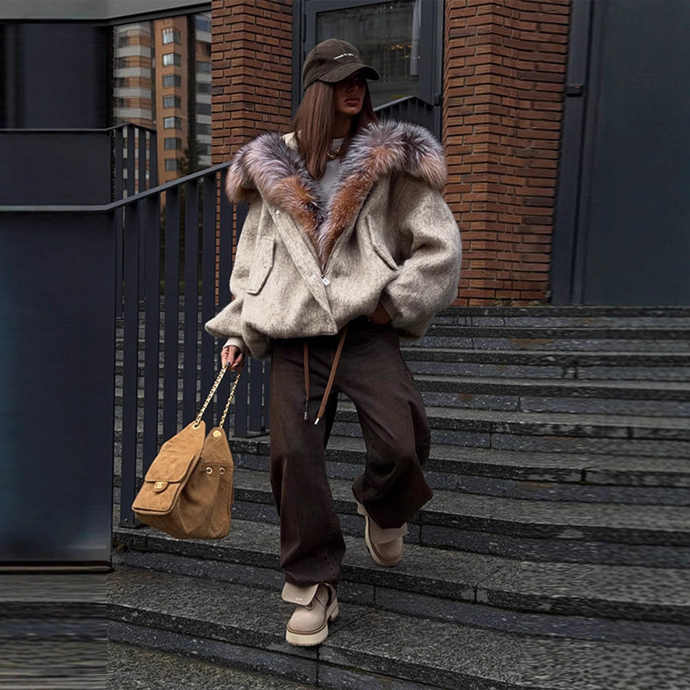 Stylish Colorful Large Fur Collar Short Wool Coat for Women